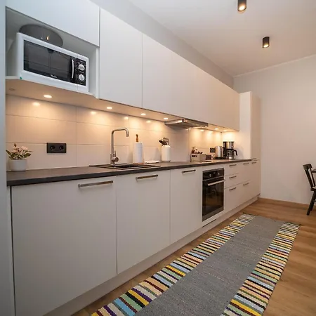 Renovated With Wooden Interior, Korter