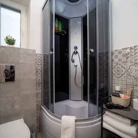 Renovated With Wooden Interior, * Rakvere