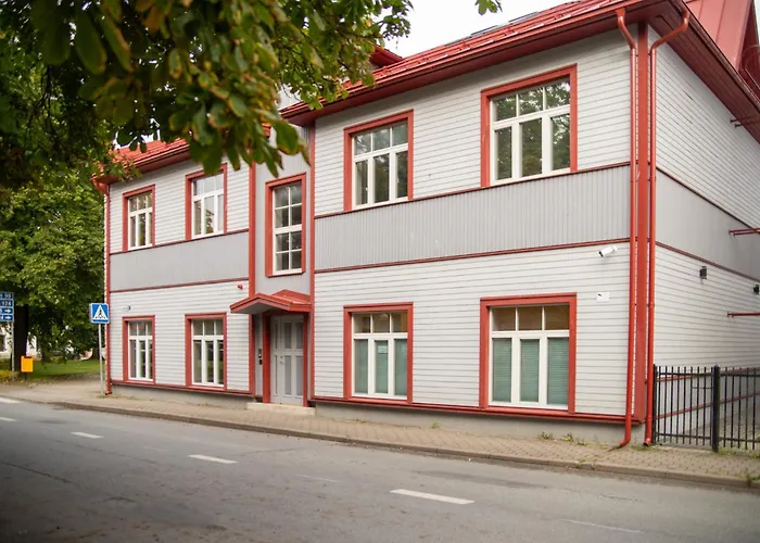 Renovated Studio With Wooden Interior, Central Rakvere *